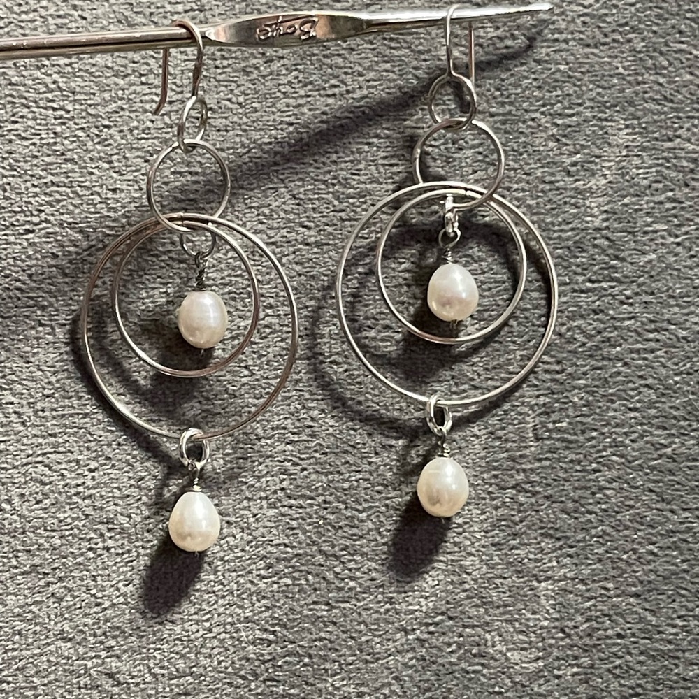 Sterling silver water pearls earrings
